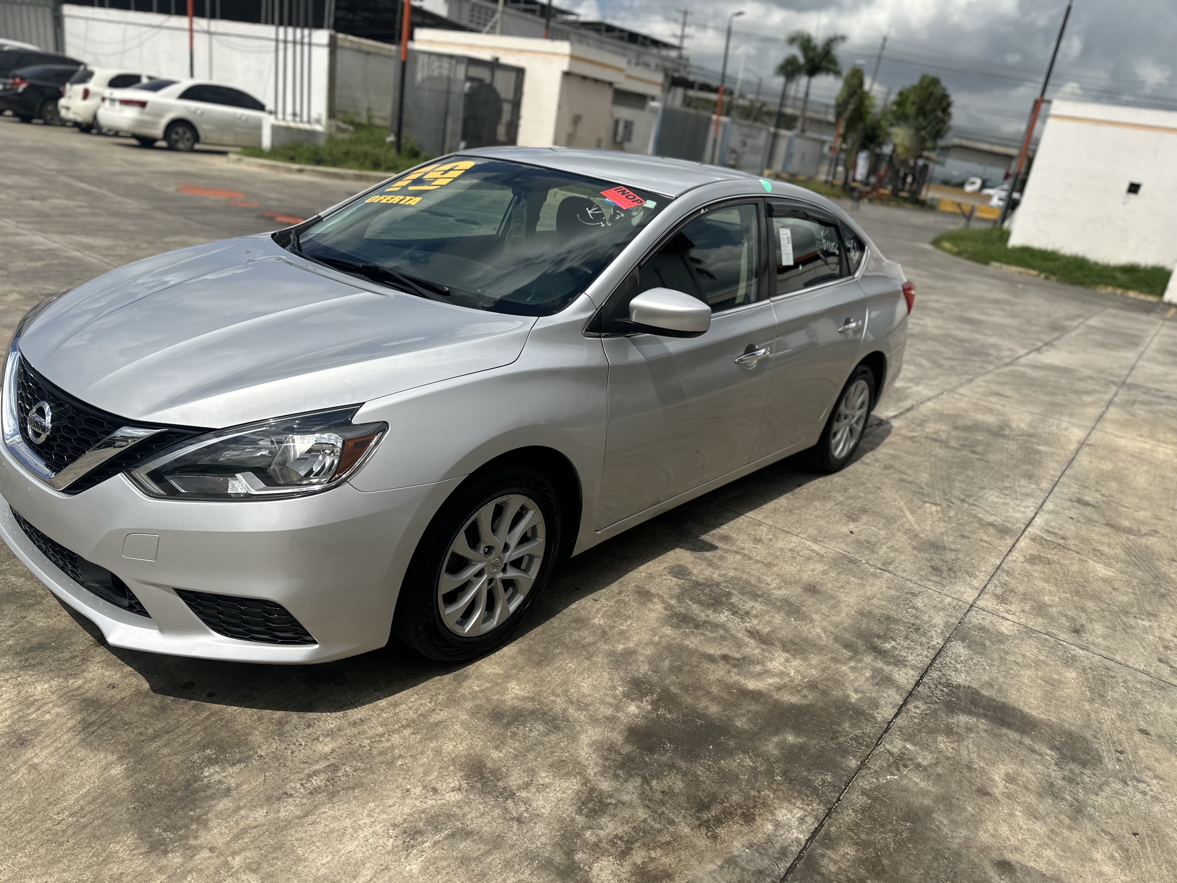 carros - recién importado casi como nuevo  2
