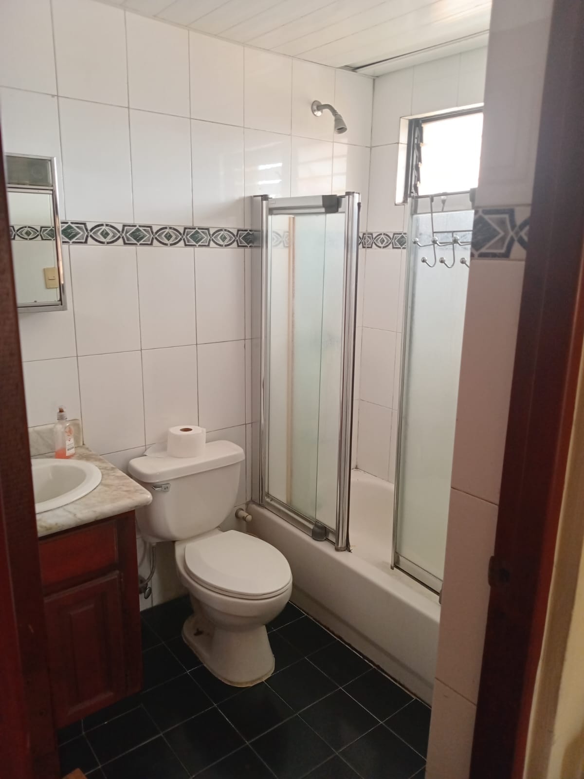 habitaciones y viviendas compartidas - Alquiler en Naco 0