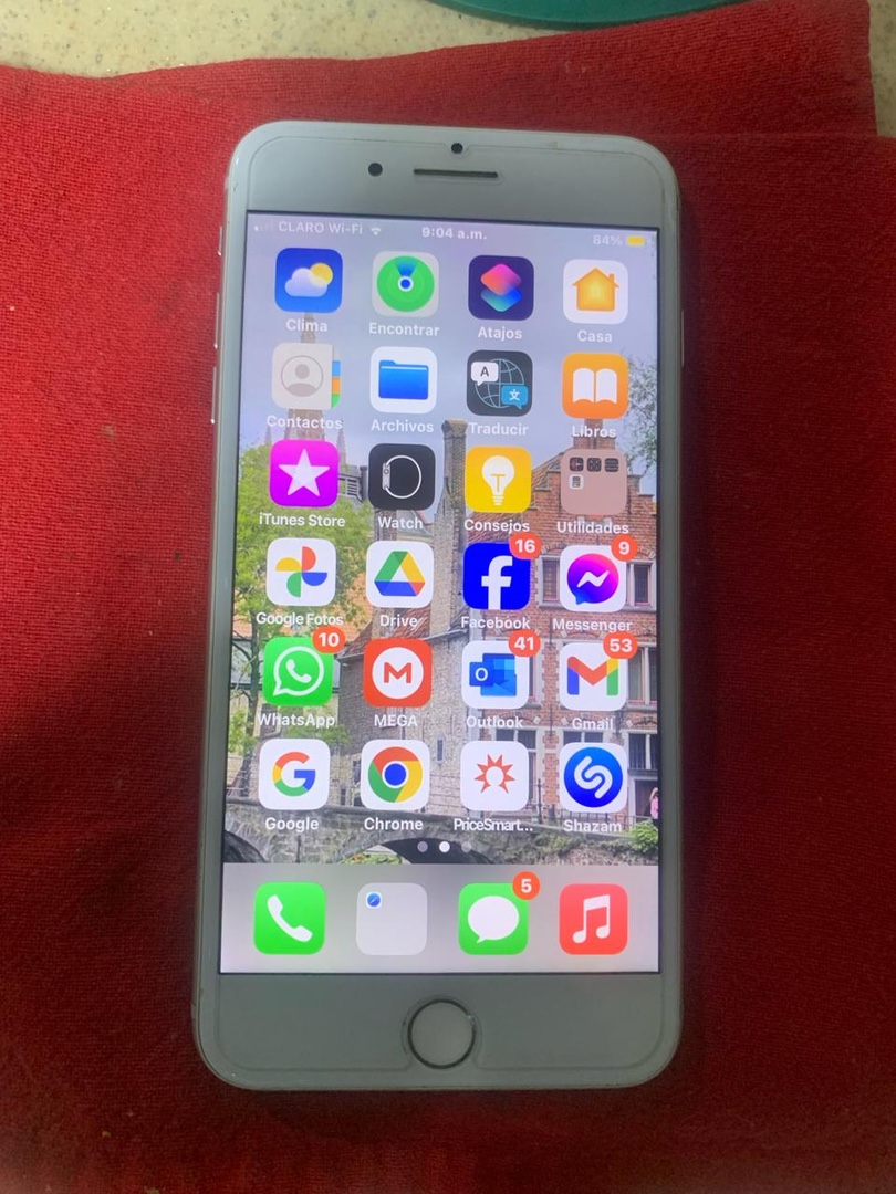 celulares y tabletas - Celular iPhone 7plus de 253 g en buen estado precio de liquidación 5500 pesos  1