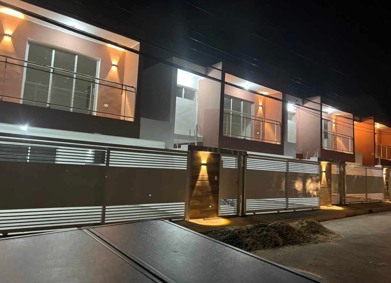 casas - Venta de casa en la autopista de san Isidro Santo Domingo este 1