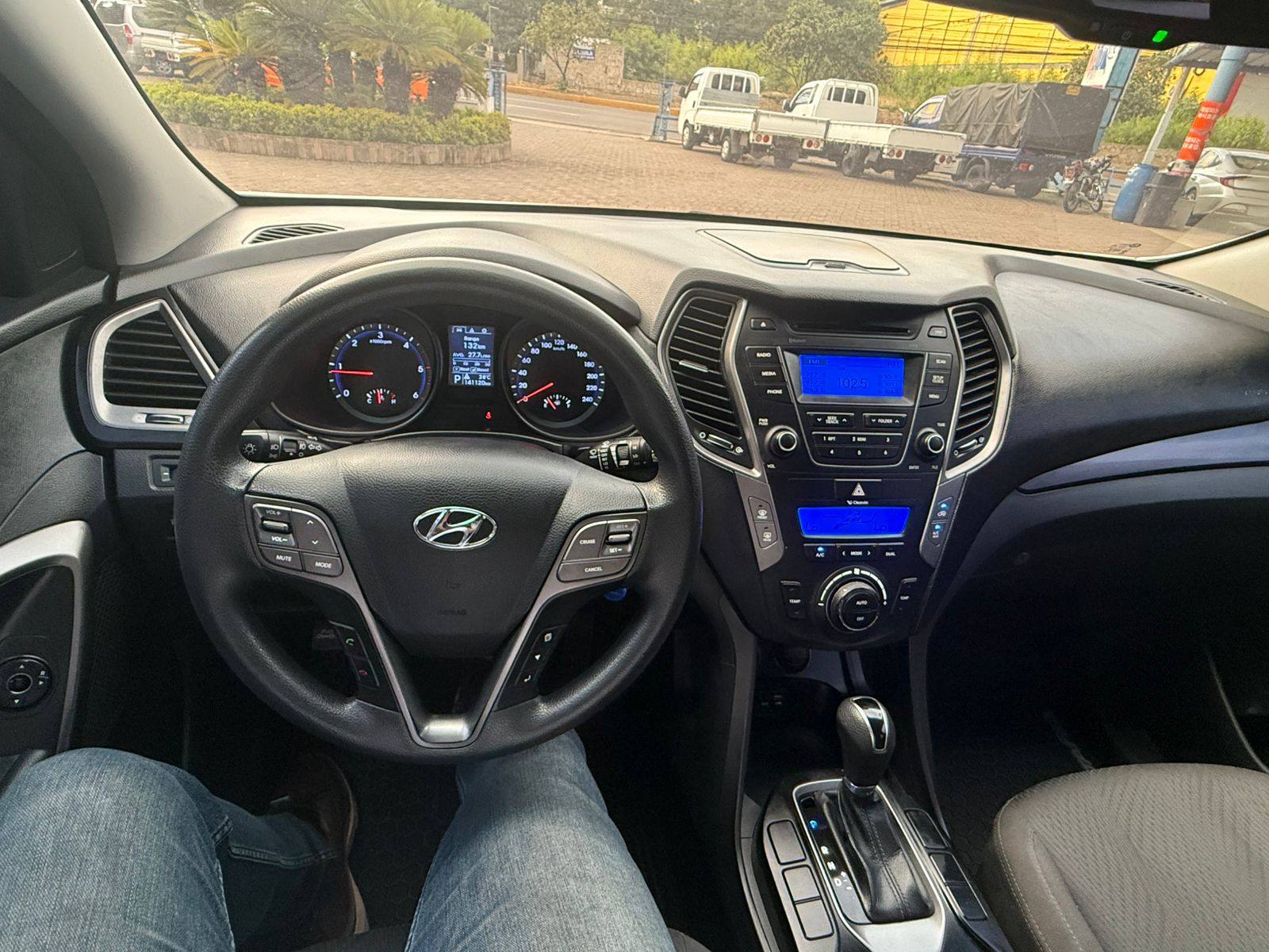 jeepetas y camionetas - hiunday santa fe 2015 diésel  7