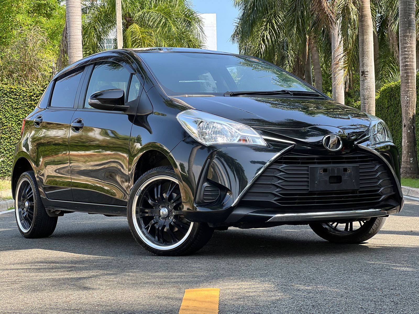 carros - TOYOTA VITZ 2019 0