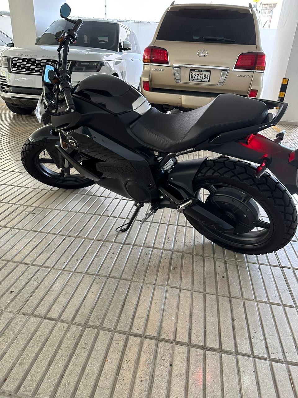 motores y pasolas - Moto Super Soco Street Hunter TS 2022 3