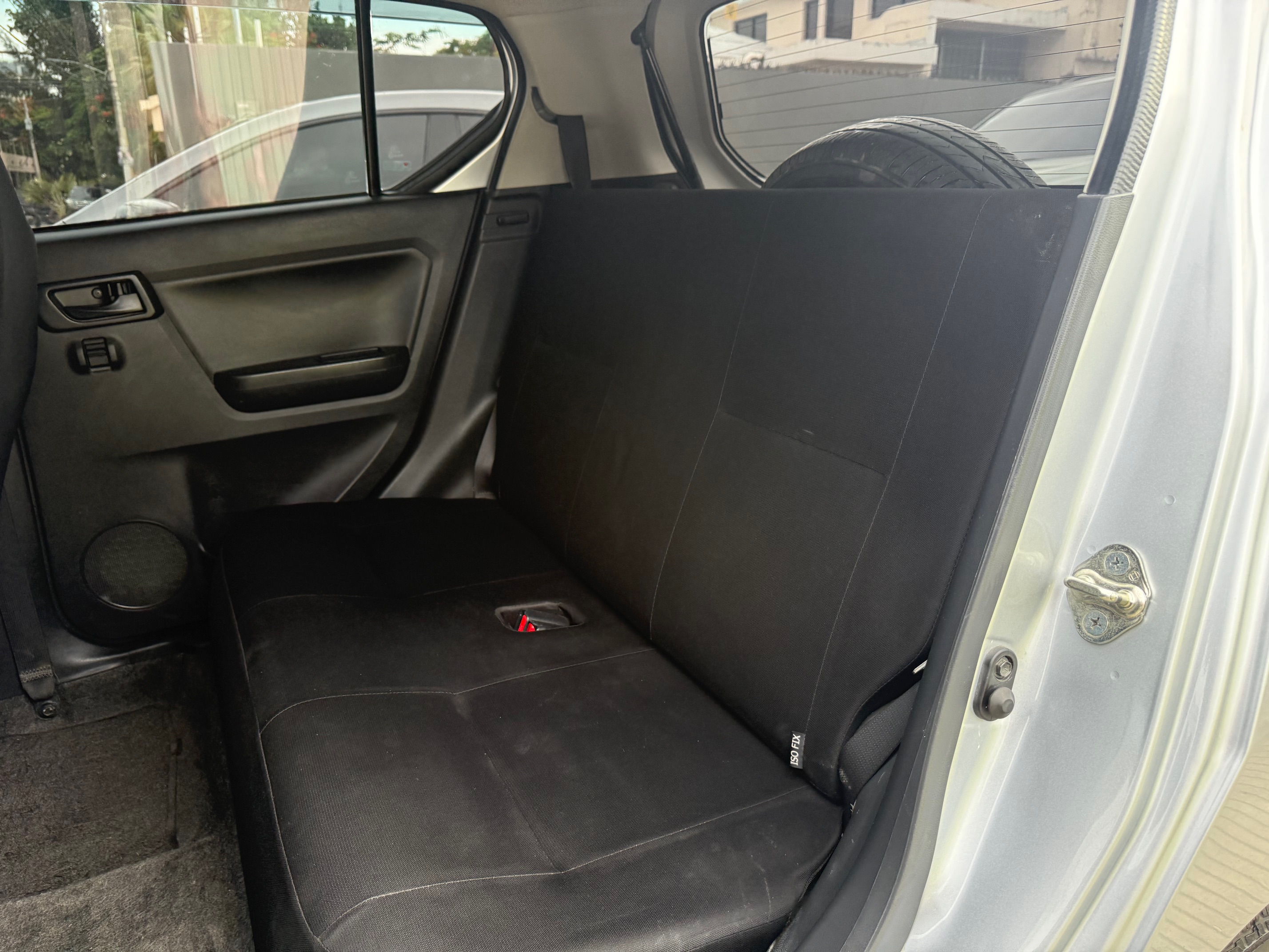 carros - Daihatsu Mira 2018 8