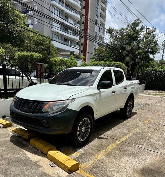 jeepetas y camionetas - 2020 Mitsubishi L 200 Sportero IG autocoree_