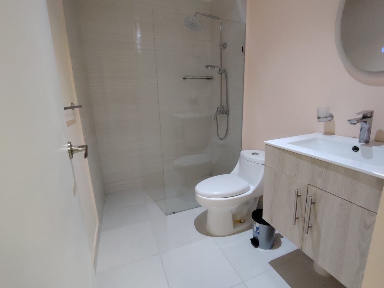 apartamentos - Apartamento en Venta Amueblado en Evaristo Morales 8