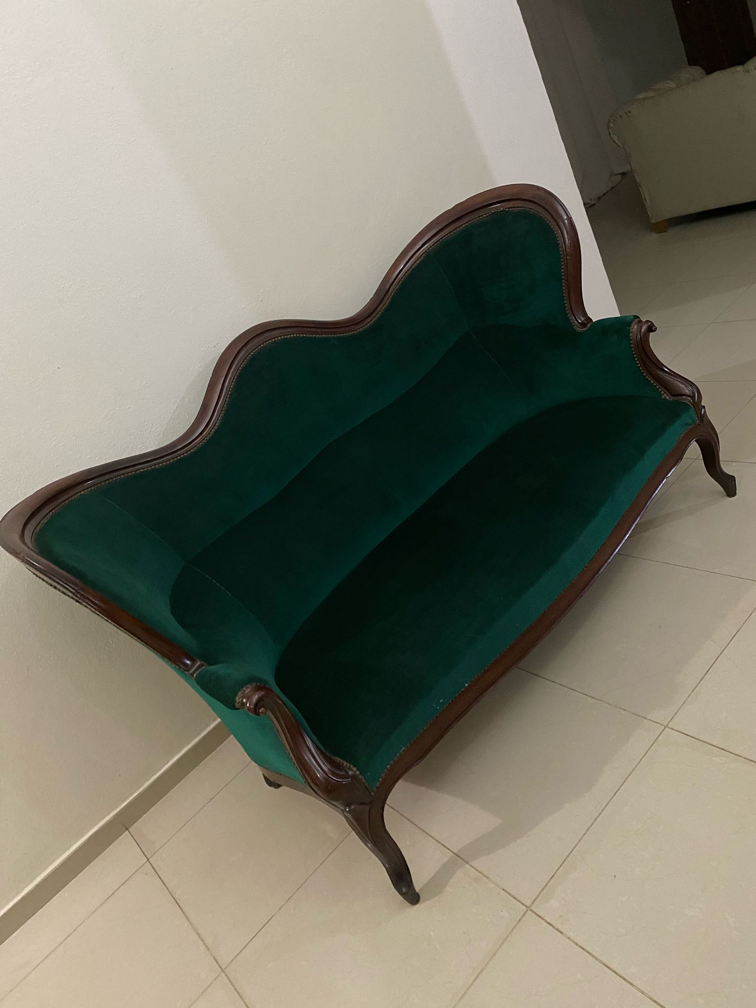 muebles y colchones - Mueble en tercio pelo italiano. Importado. 1