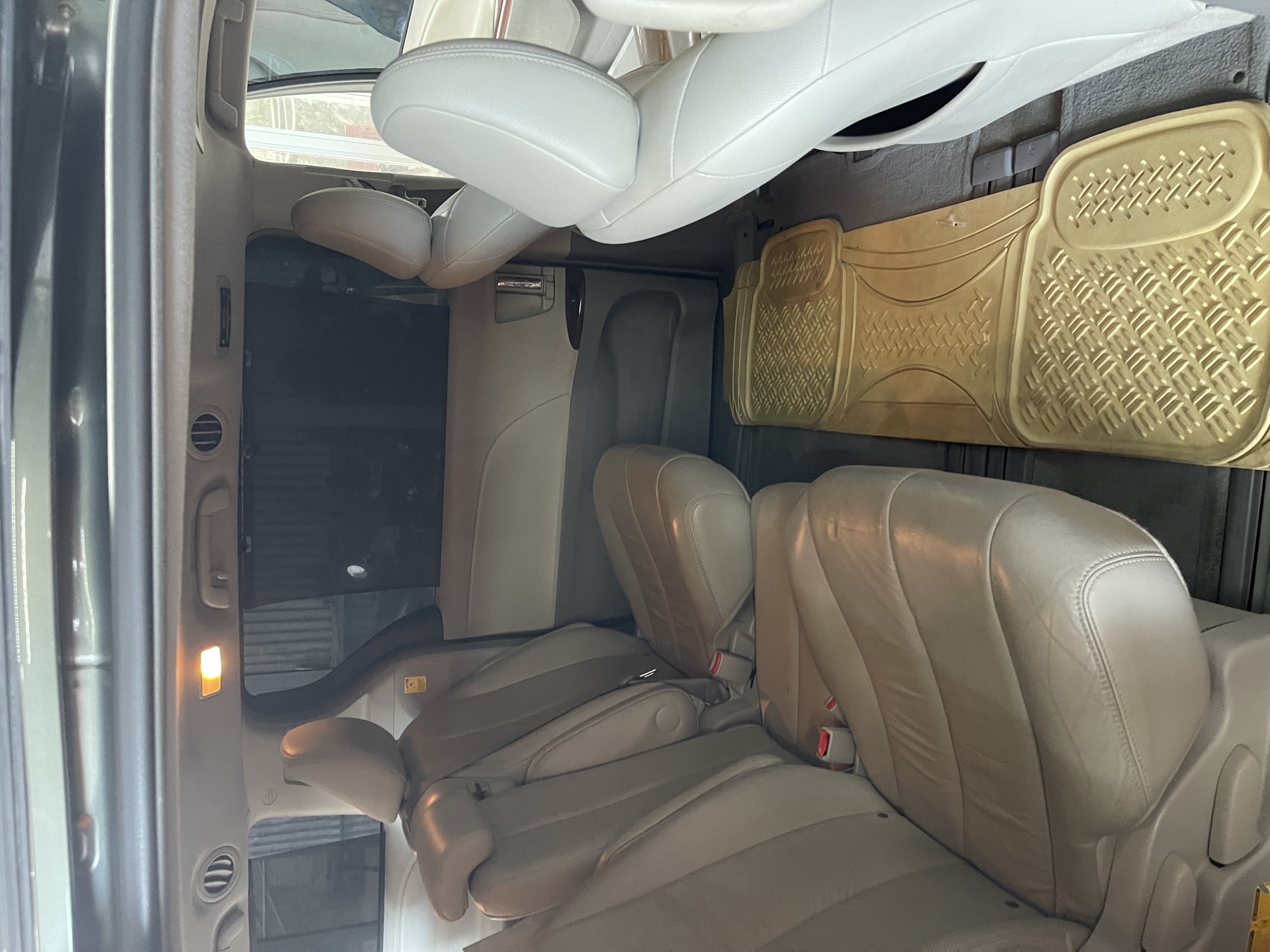 jeepetas y camionetas - venta de Toyota Sienna 2012 XLE LA FULL 9