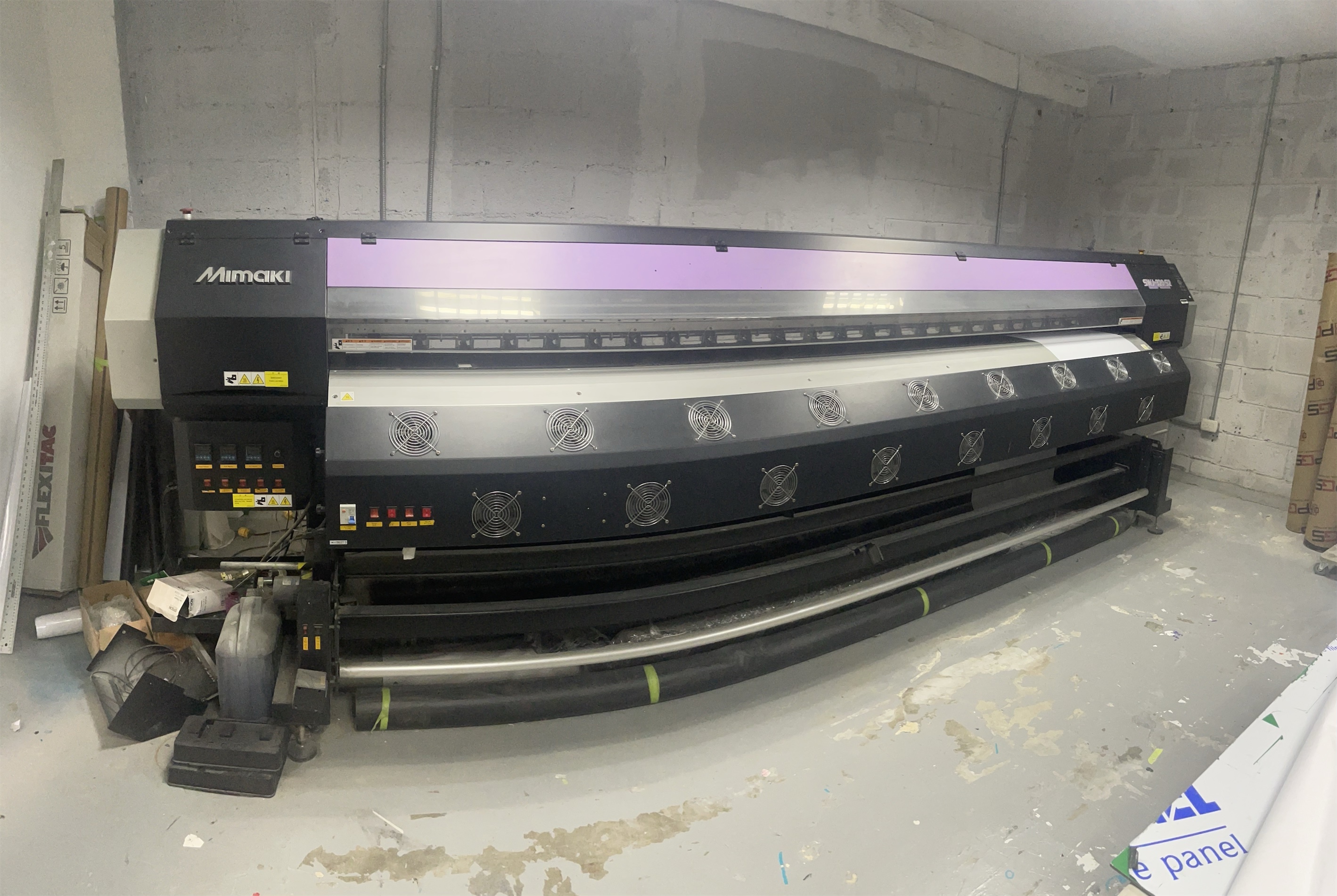 equipos profesionales - Plotter de Impresión Mimaki 10 Pies 1