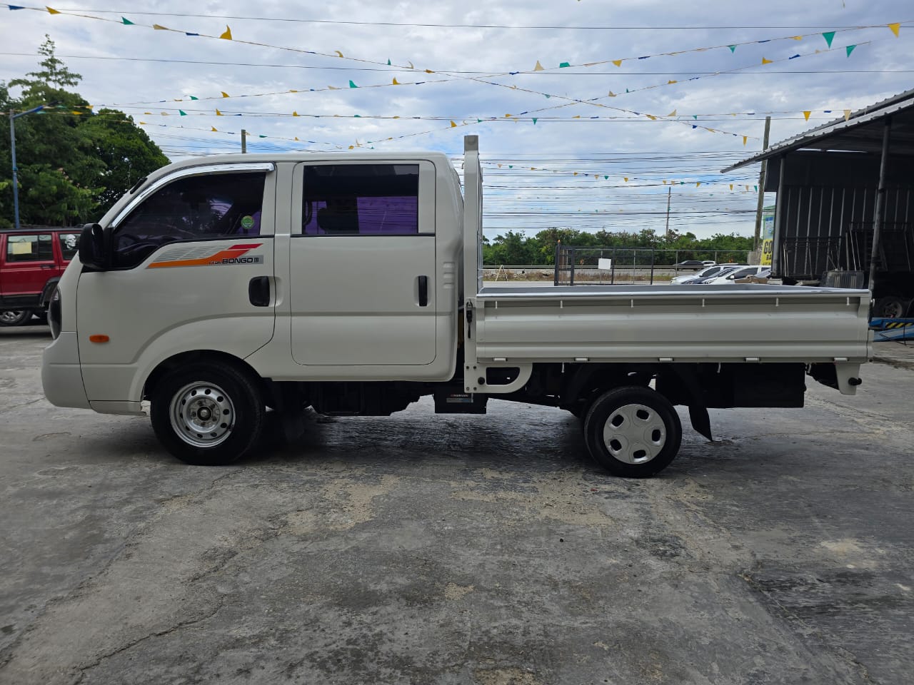 camiones y vehiculos pesados - CAMION DOBLE CABINA KIA BONGO RECIEN IMPORTADO 1