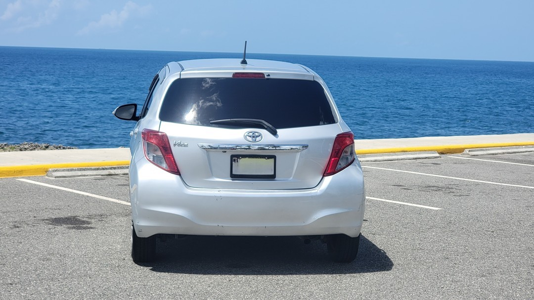 carros - Toyota Vitz 2011 en venta (Caja Nueva) 9