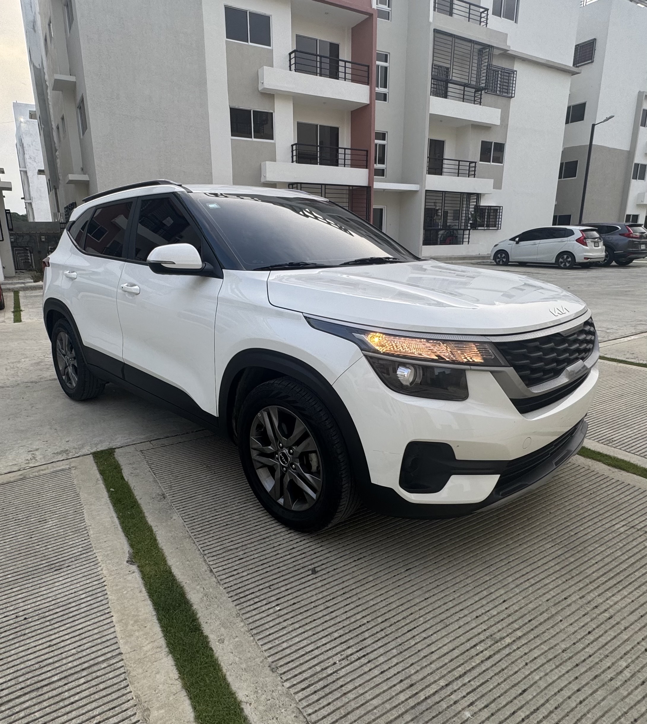jeepetas y camionetas - Kia Seltos 2023 0