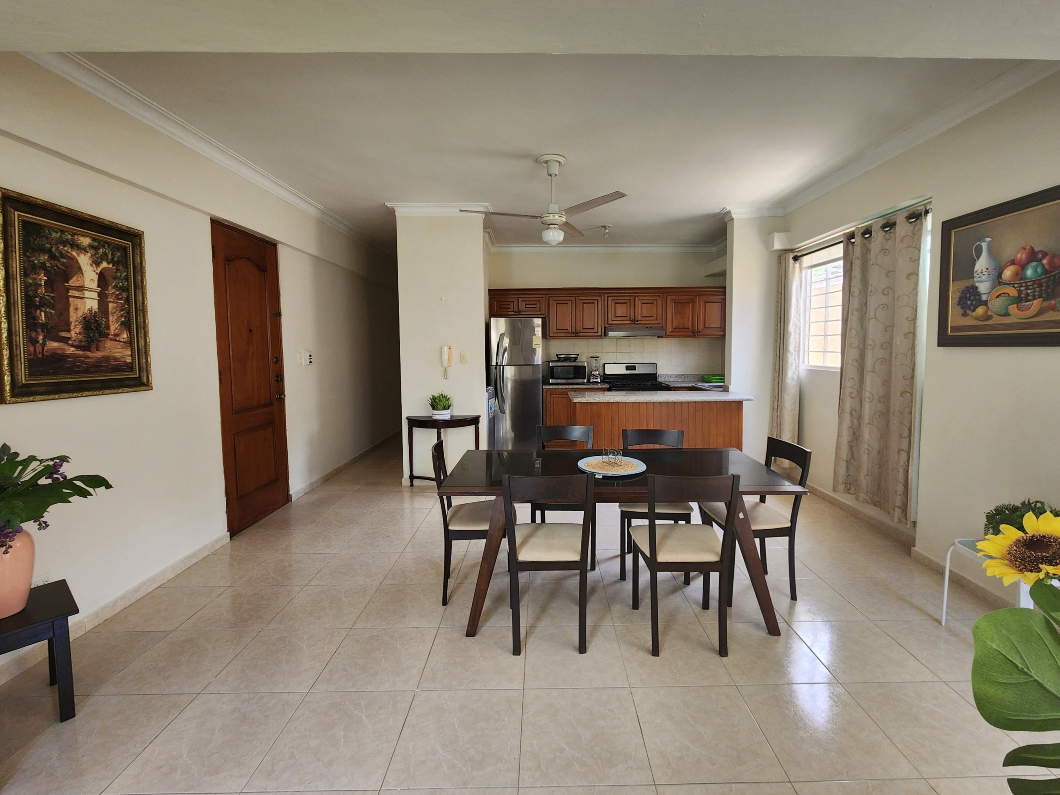 apartamentos - ALQUILO APTO. AMUEBLADO 2 HABS. CON PATIO INTERIOR 1