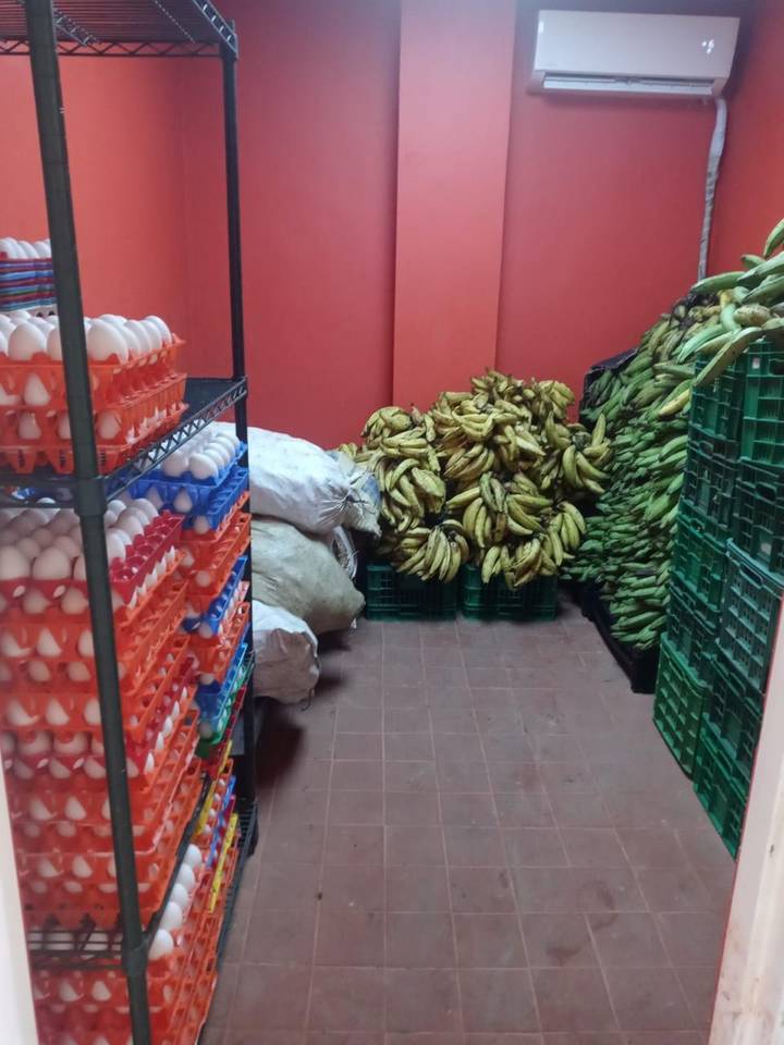oficinas y locales comerciales - Alquiler de edificio comercial en villa consuelo  4