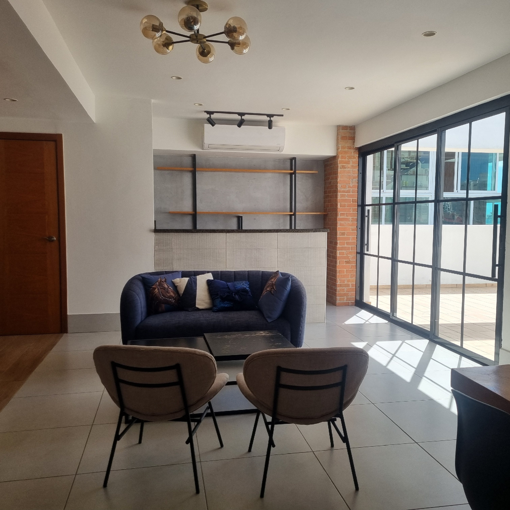 apartamentos - *EN EL VERGEL IMPECABLE TORRE  IDEAL PARA EJECUTIVO PERFECTA UBICACION*

 1
