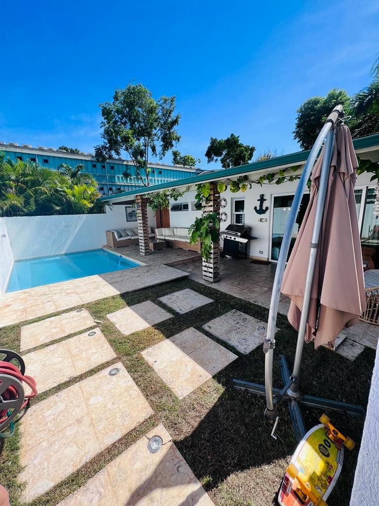 casas vacacionales y villas - ALQUILER DE VILLA EN JUAN DOLIO  8