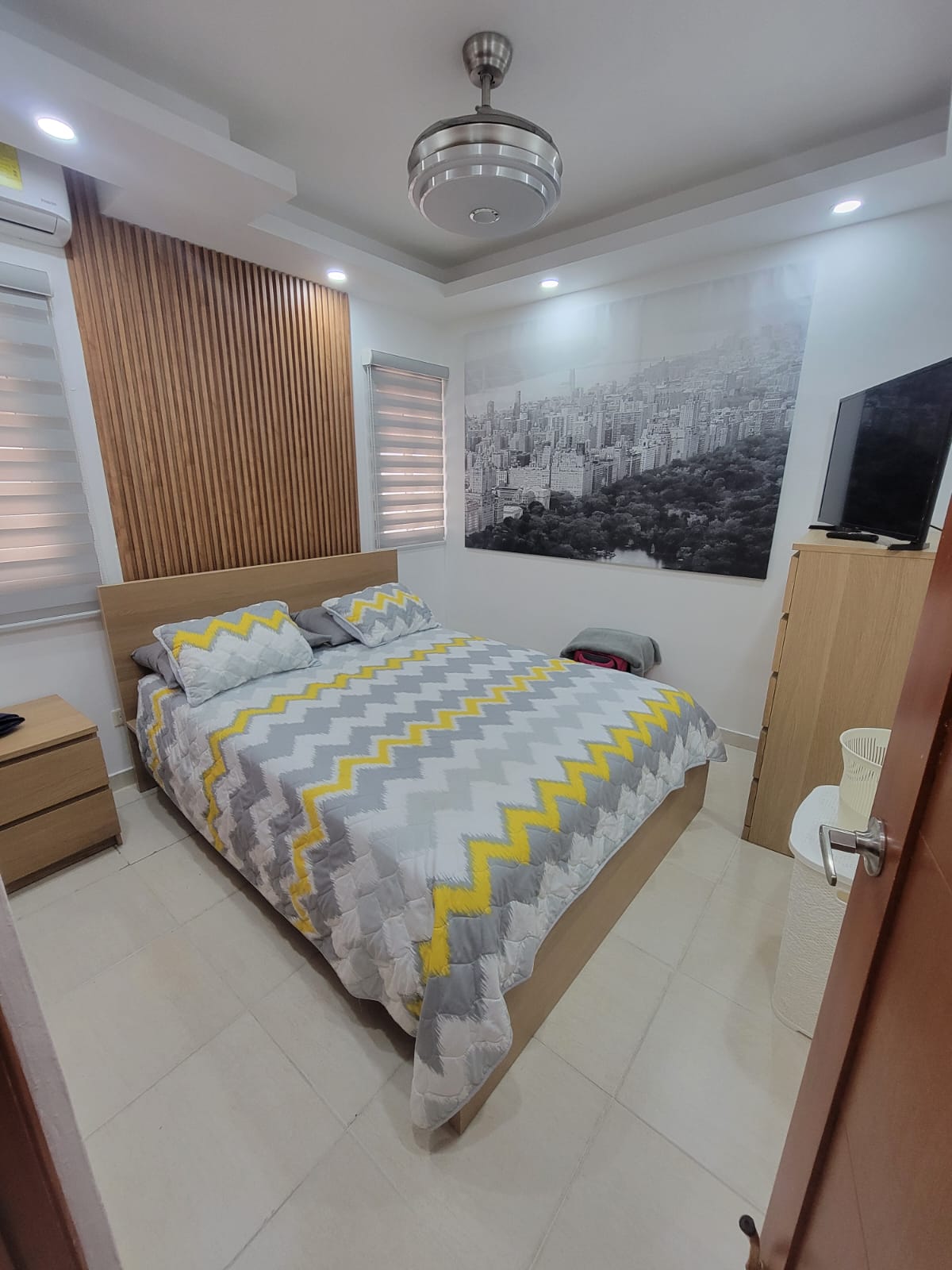 apartamentos - SE VENDE DE OPORTUNIDAD APARTAMENTO AMUEBLADO DE 3 HABITACIONES 1 PARQUEO  5