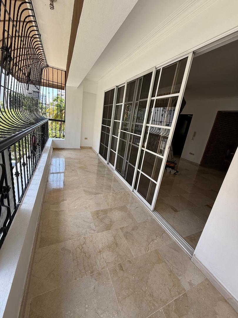 apartamentos - Apartamento amplio en venta, Urbanización Real– 3 Hab + Balcón. 0