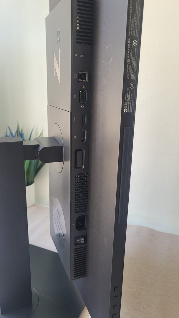 computadoras y laptops - MONITOR SIN BORDES HP Z23 23 PLG 2