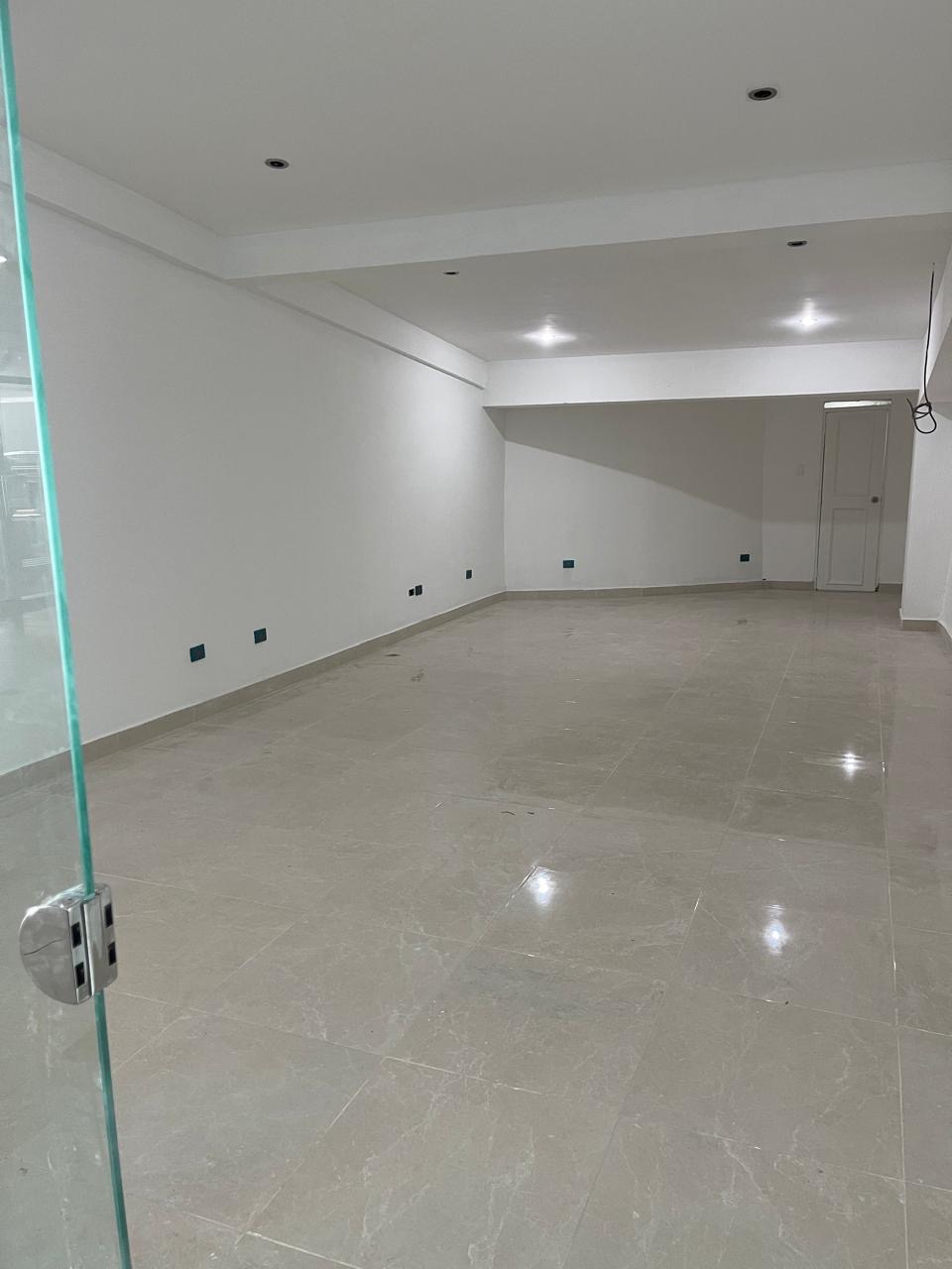 oficinas y locales comerciales - Local en zona universitaria  2