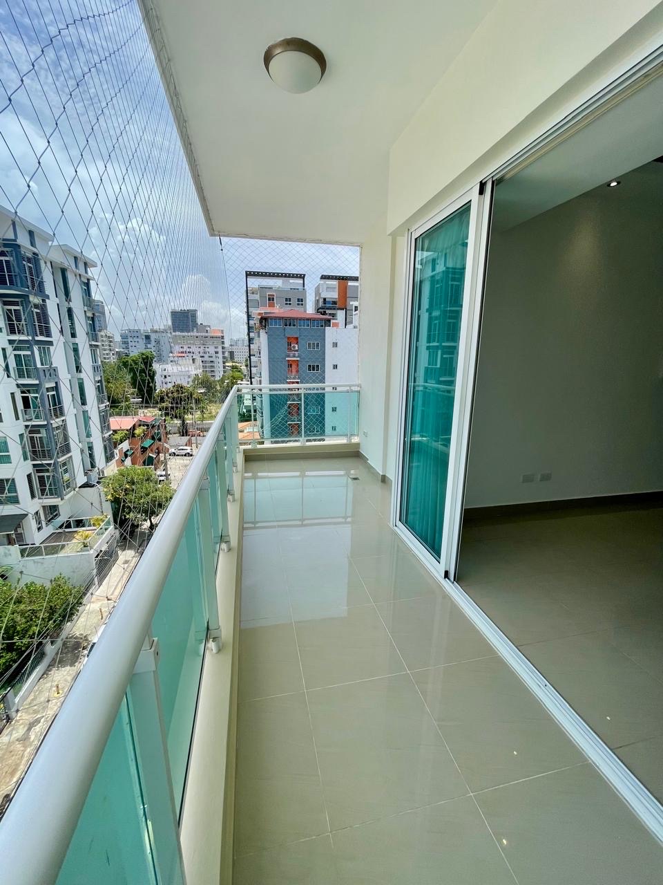 apartamentos - EVARISTO MORALES APTO EN VENTA DE 2 HABITACIONES 2 PARQUEOS Y AREAS SOCIALES 0