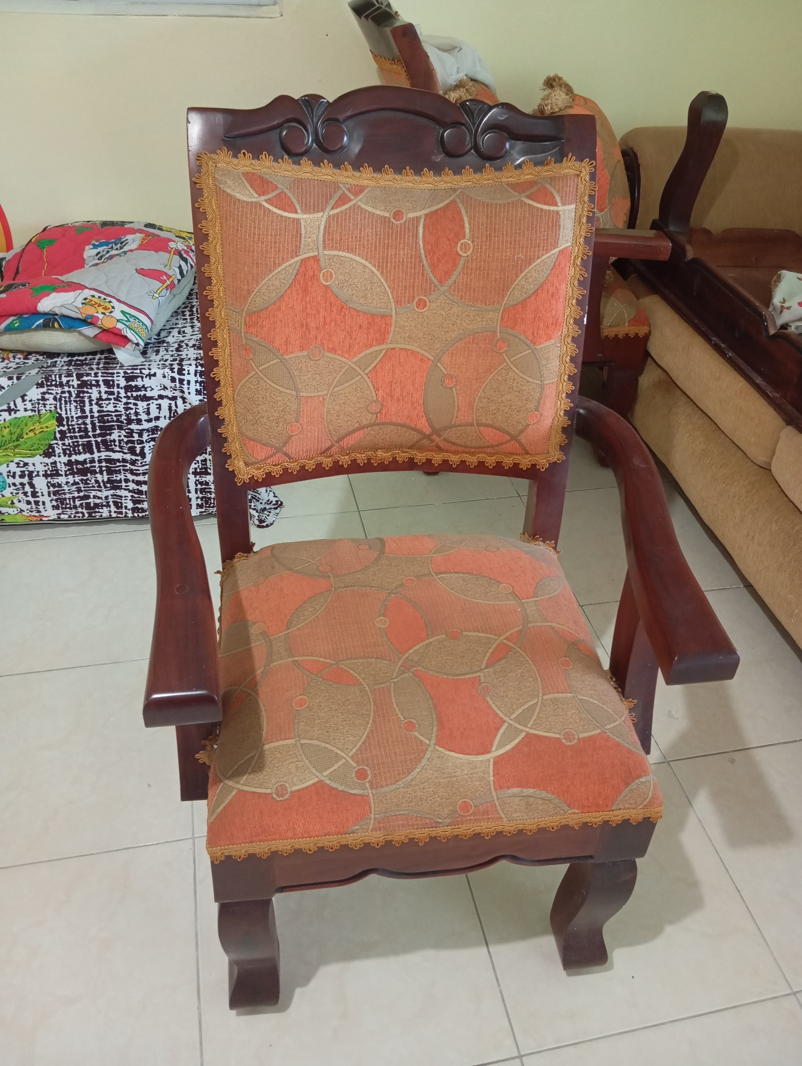 muebles y colchones - Vendo nuevos en caoba usado como nuevos  3