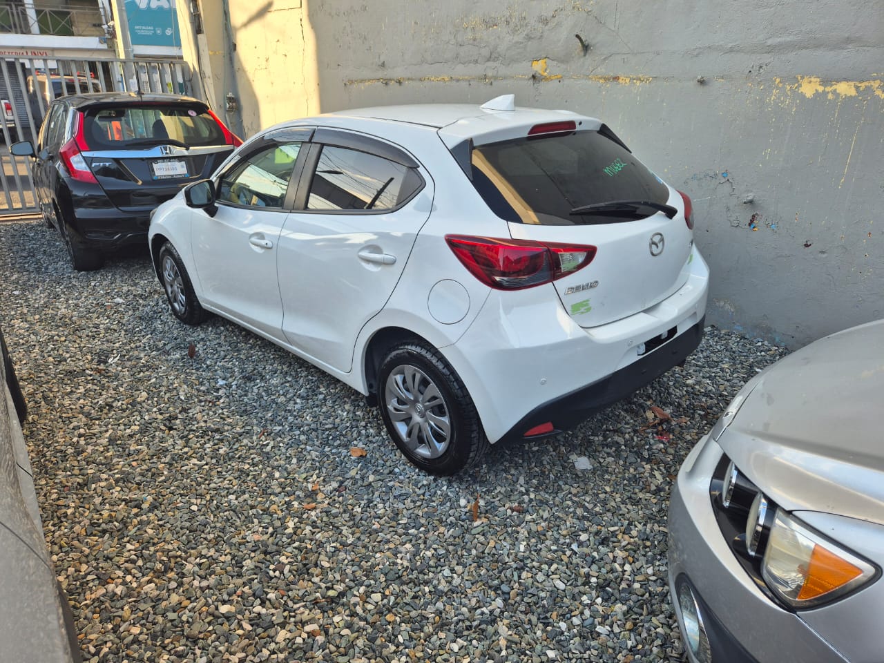 carros - Azada Demio 2019 nitido 1