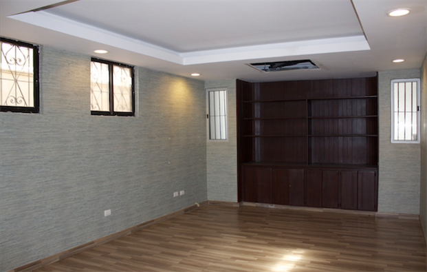 oficinas y locales comerciales - Local céntrico en Naco 580m 4
