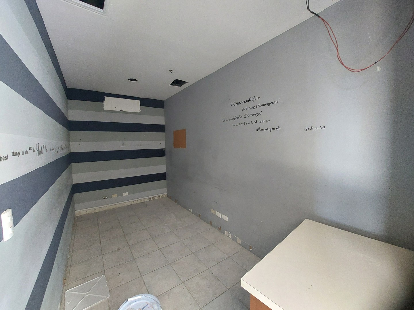 oficinas y locales comerciales - Piantini local comercial 3er piso ascensor 93m2 4