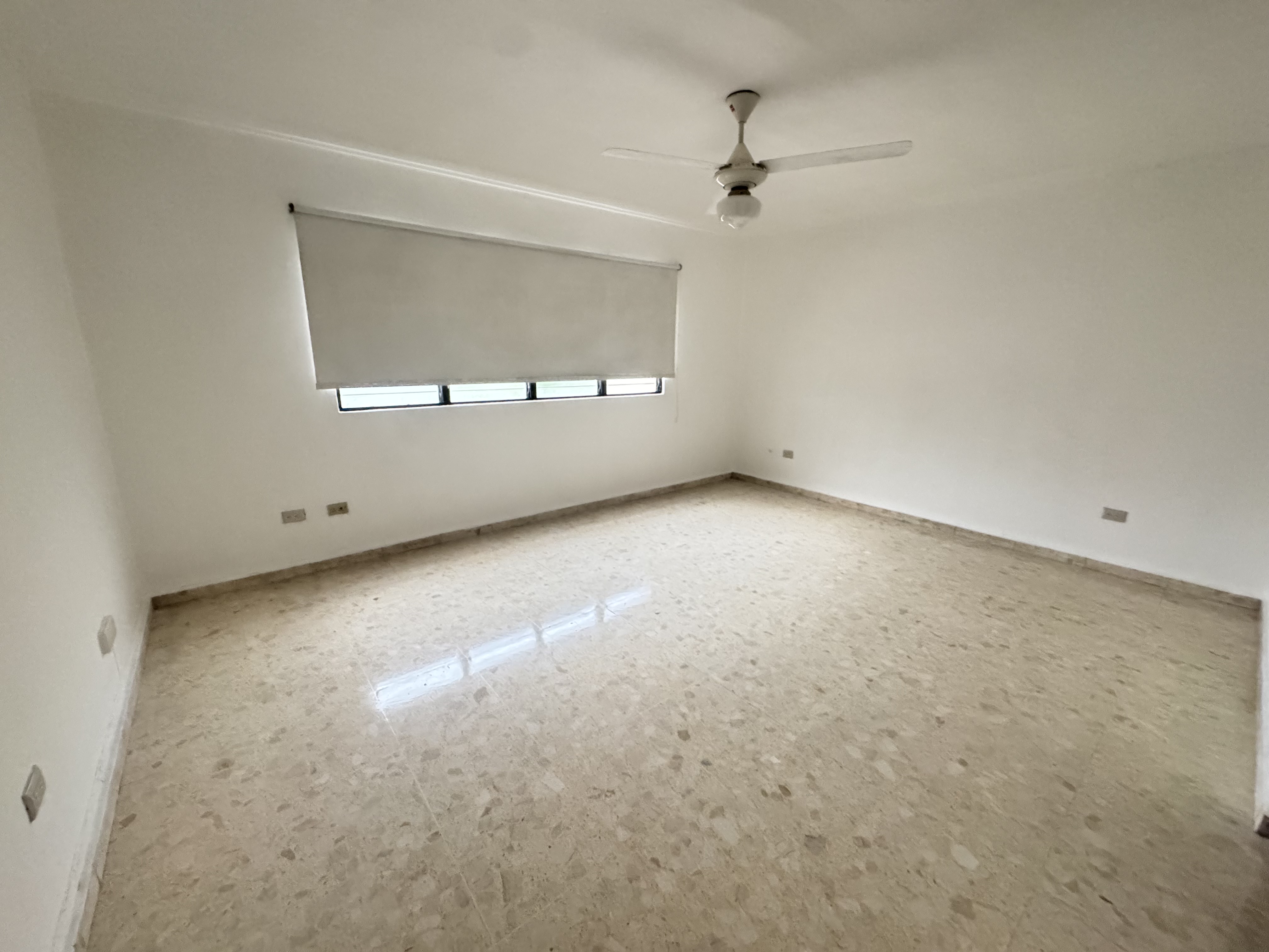 apartamentos - alquilo Apartemento de 3 habitaciones en el centro de Piantini  4