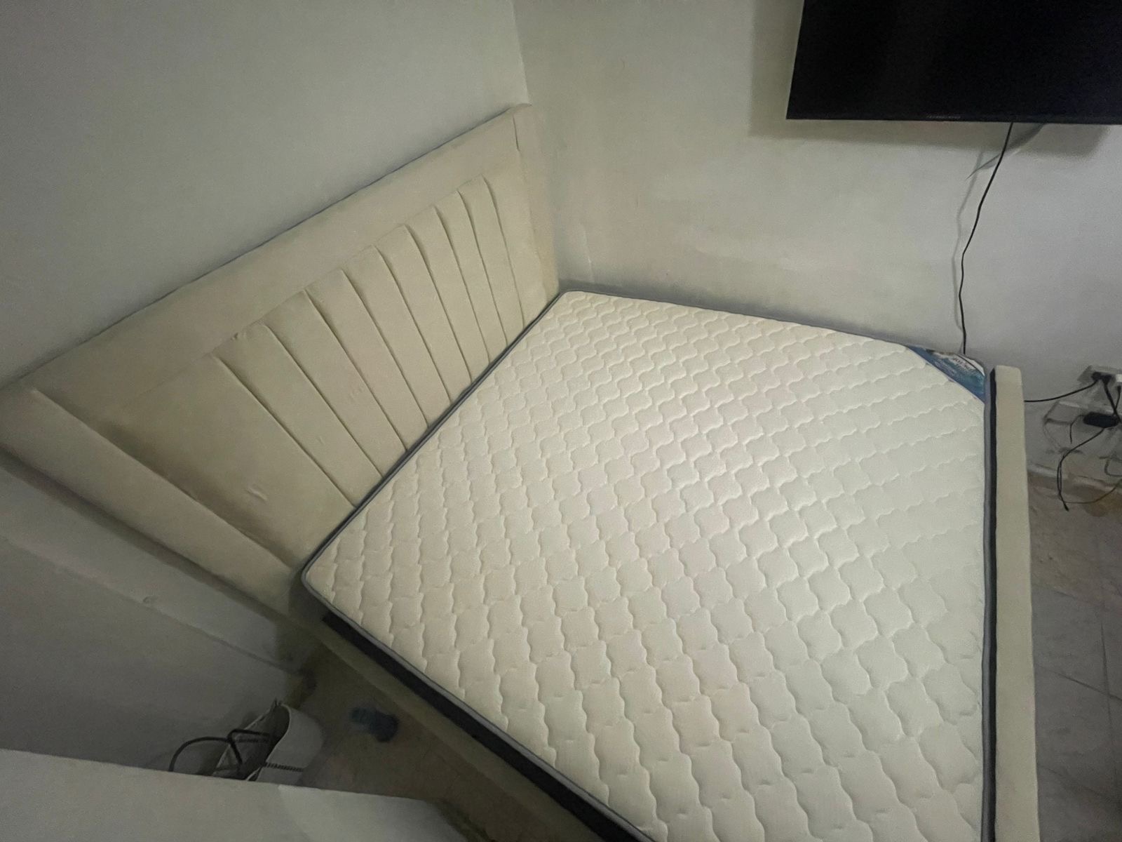 muebles y colchones - Vendo Colchon King 78 pulgadas como nuevo 5