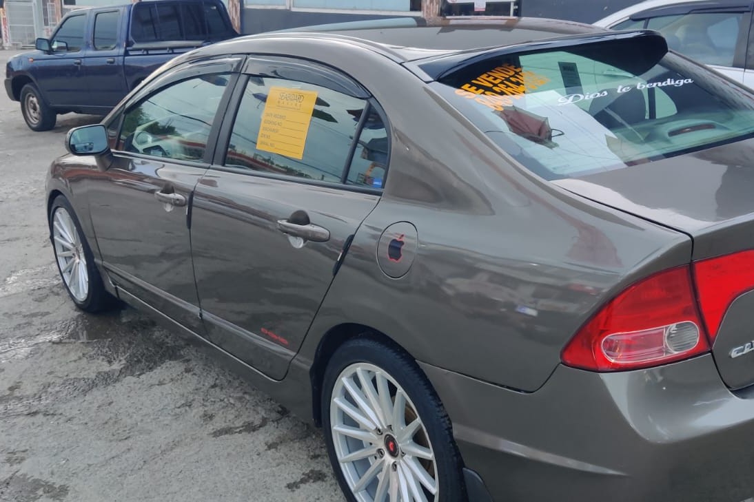 carros - Oportunidad! Vendo mi carro Honda Civic, excelente condiciones precio negociable 2