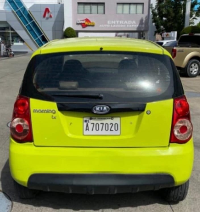 carros - LENNIN RENT A CAR alquila vehículo  3