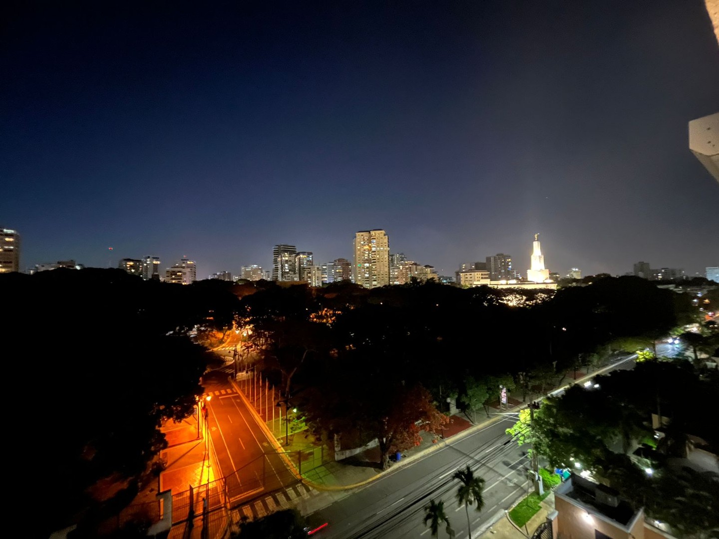 apartamentos - Se Vende Amplio Apartamento Con Una Hermosa Vista Hacia El Parque Iberoamericano 8