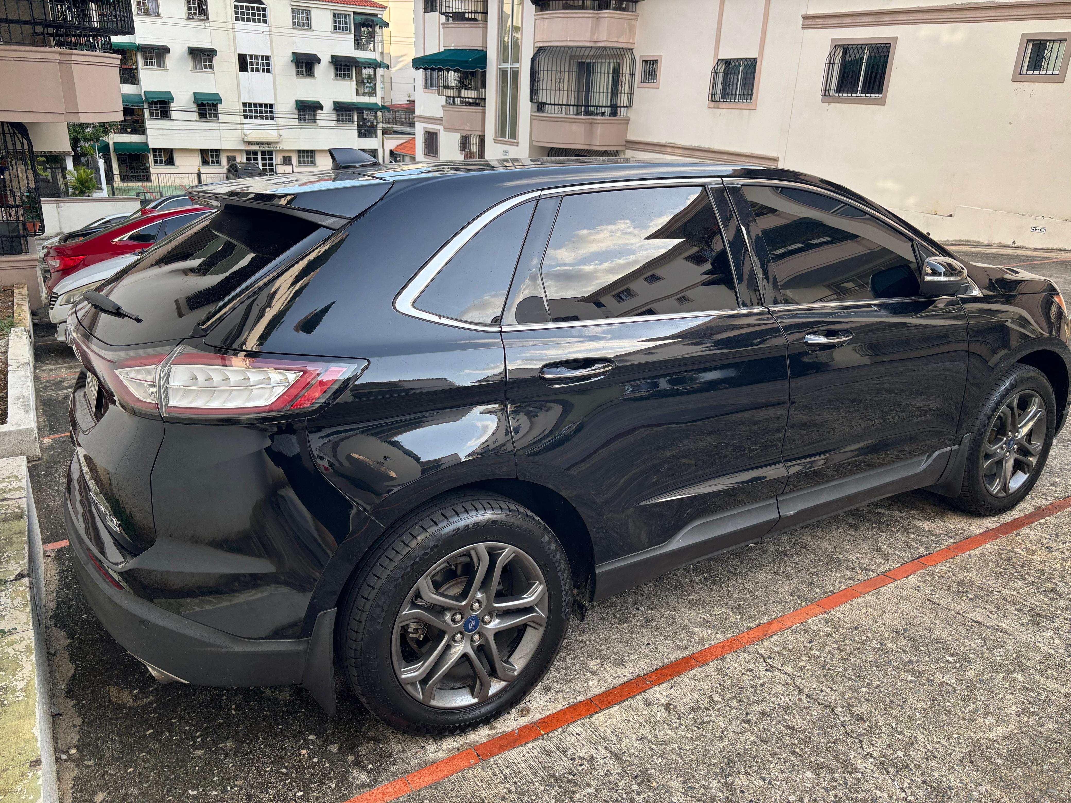 jeepetas y camionetas - Ford Edge AWD titanium 2017 1