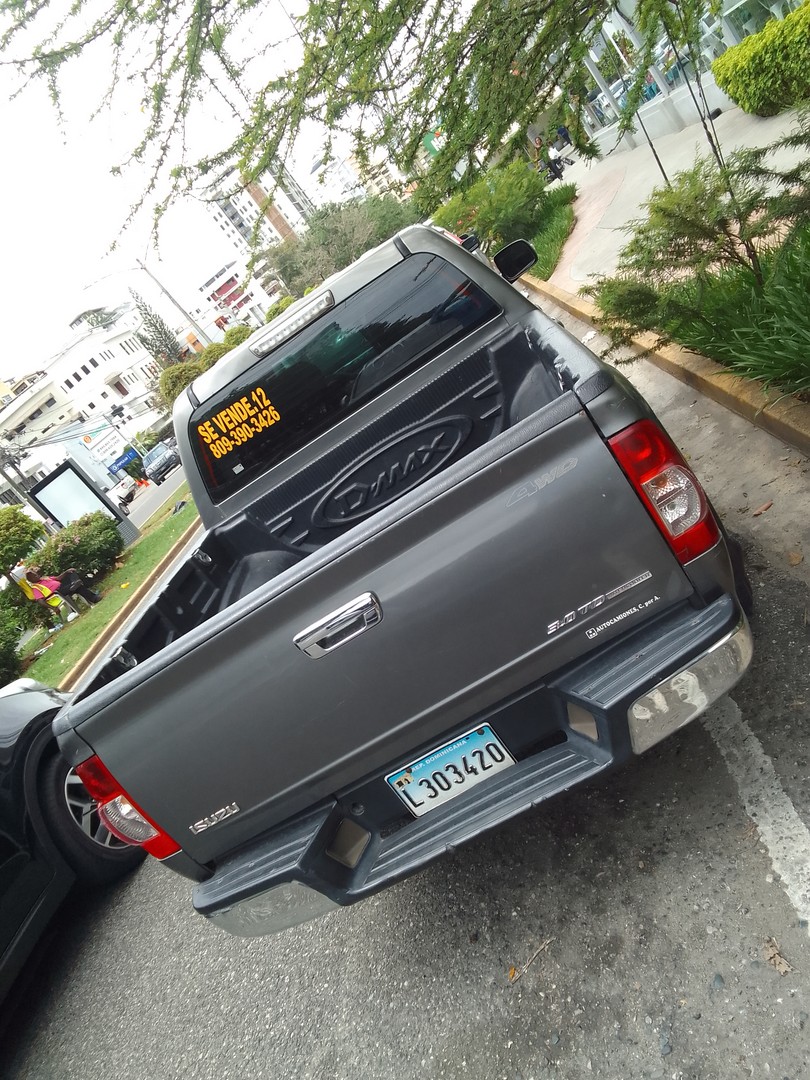 jeepetas y camionetas - Isuzu Dmax 9