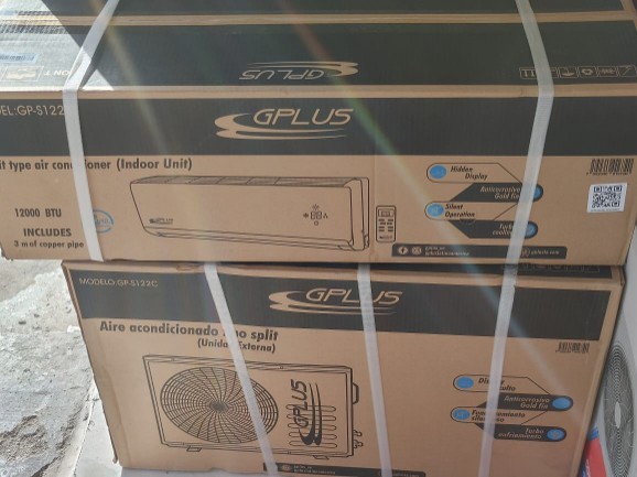 aires acondicionados y abanicos - Venta de aires en especial 12,000btu nuevos en su caja  4