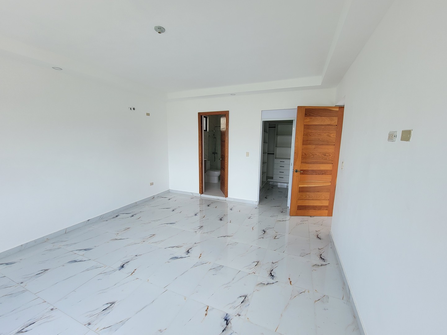 casas - ¡🏡 SE VENDE CASA ESPACIOSA EN BRISA ORIENTAL, SANTO DOMINGO ESTE  6
