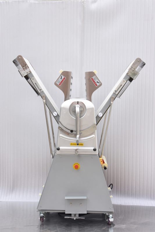 equipos profesionales - Laminadora de masa Nueva Importada China 1