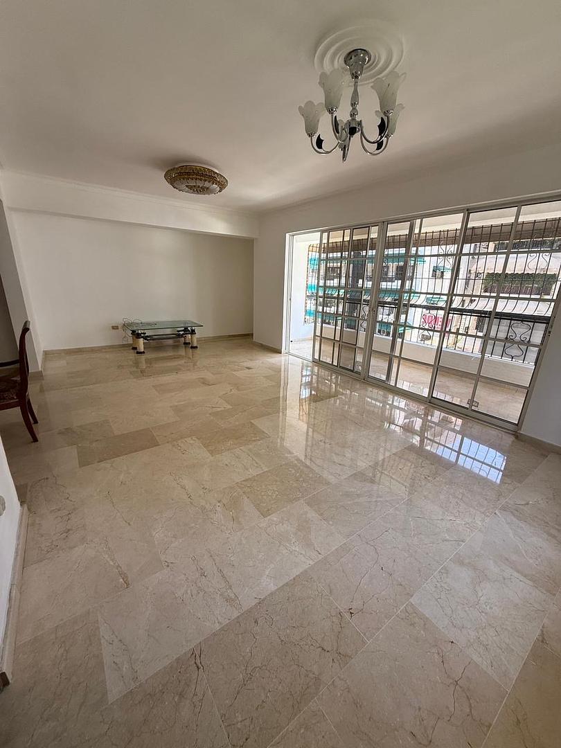 apartamentos - Apartamento amplio en venta, Urbanización Real– 3 Hab + Balcón. 1