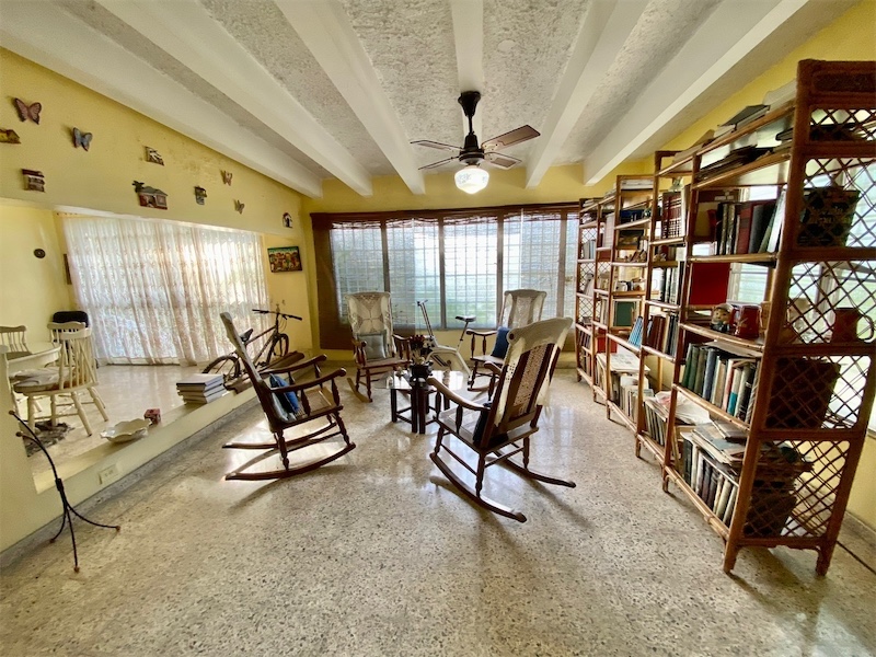 casas - Venta de casa en arroyo hondo Distrito Nacional con 700mts de solar y 5 hab 5
