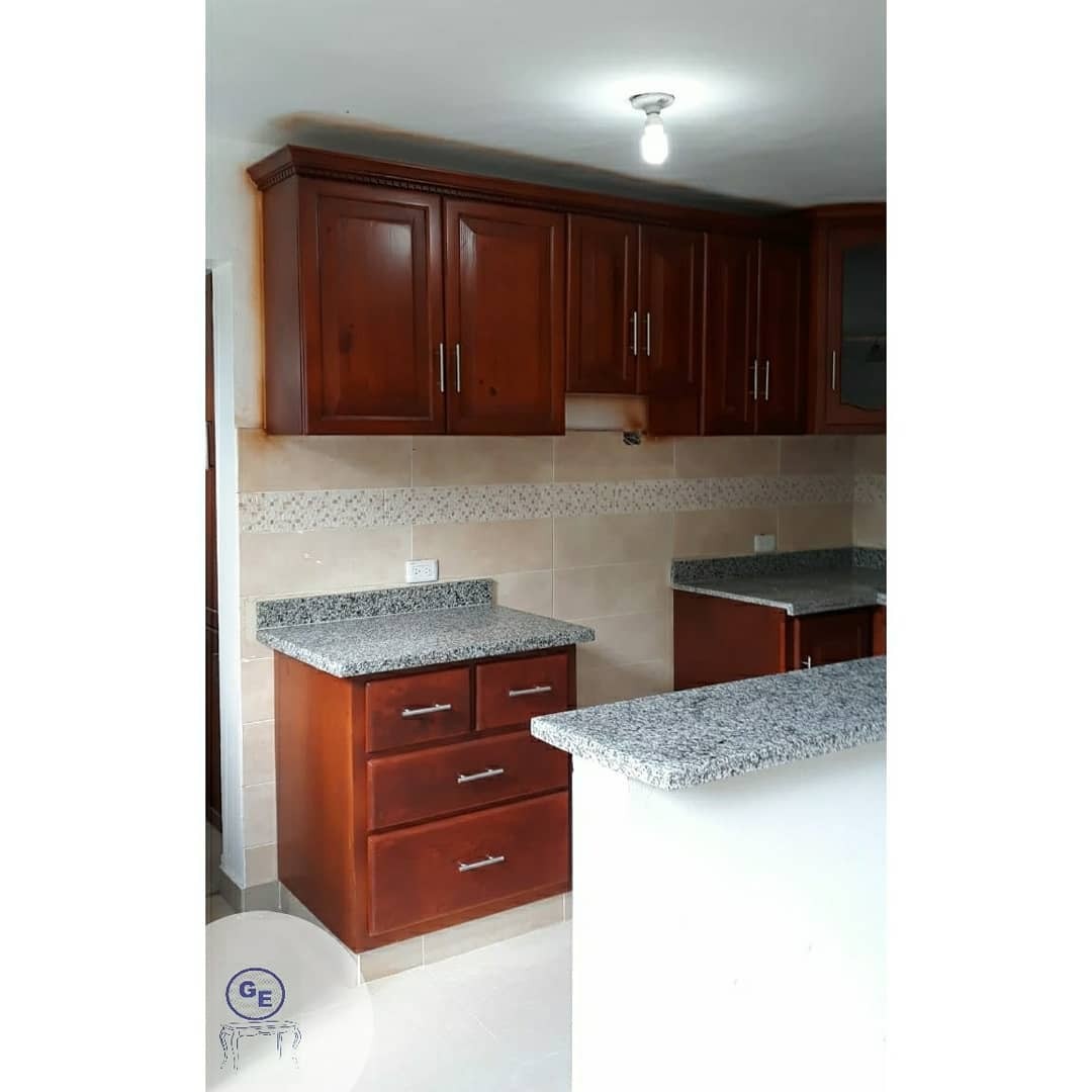 cocina - Cocina en madera mas tope de granito natural 