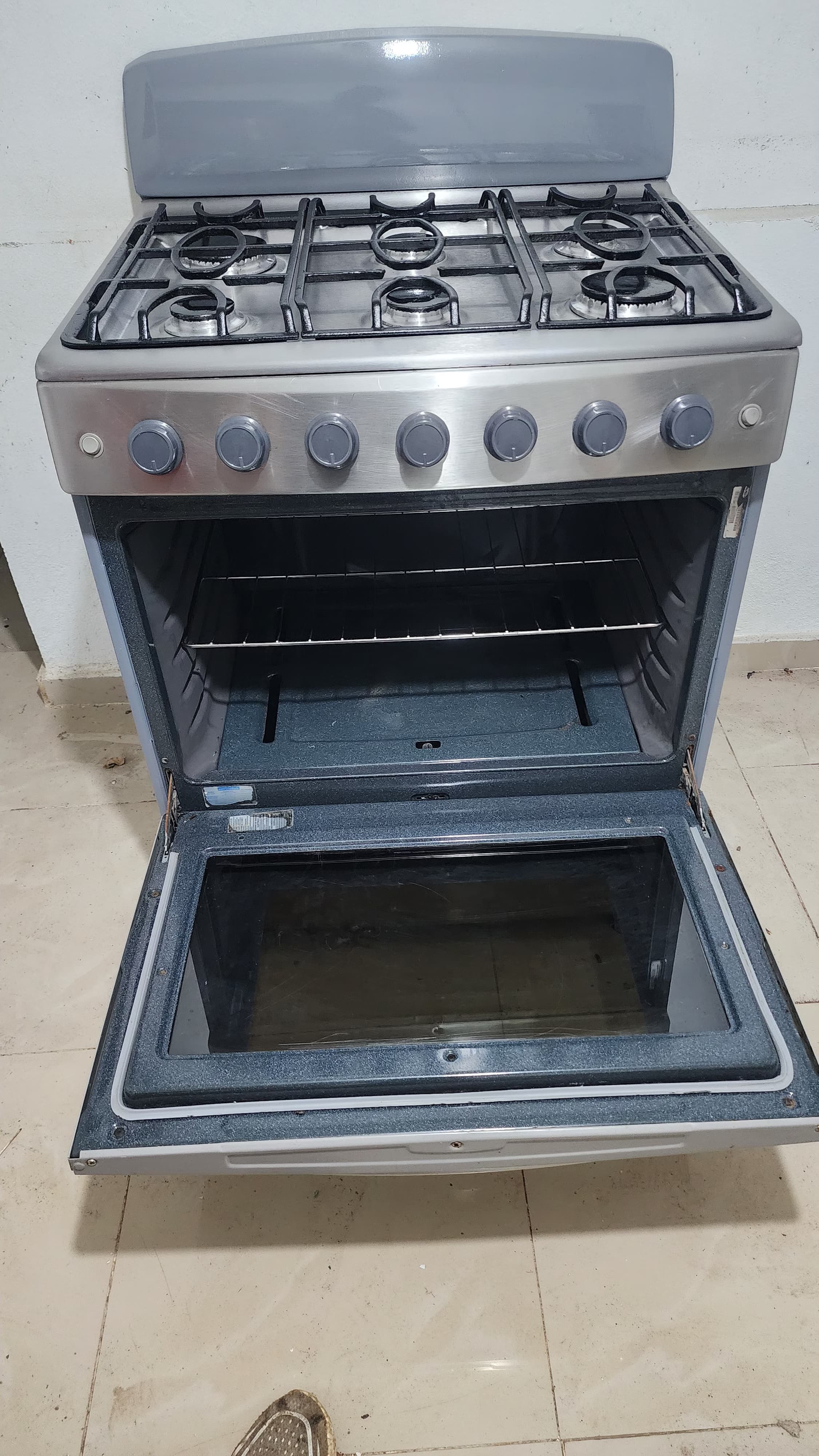 electrodomesticos - Estufa de 6 hornillas Mabe✅ en excelente condiciones y estado con garantía.  3
