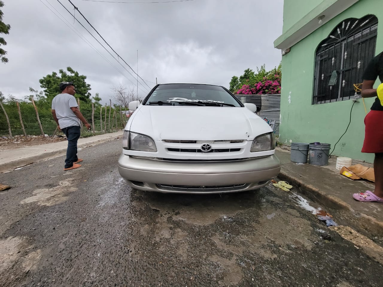 jeepetas y camionetas - Toyota sienna 2,000 xl 3