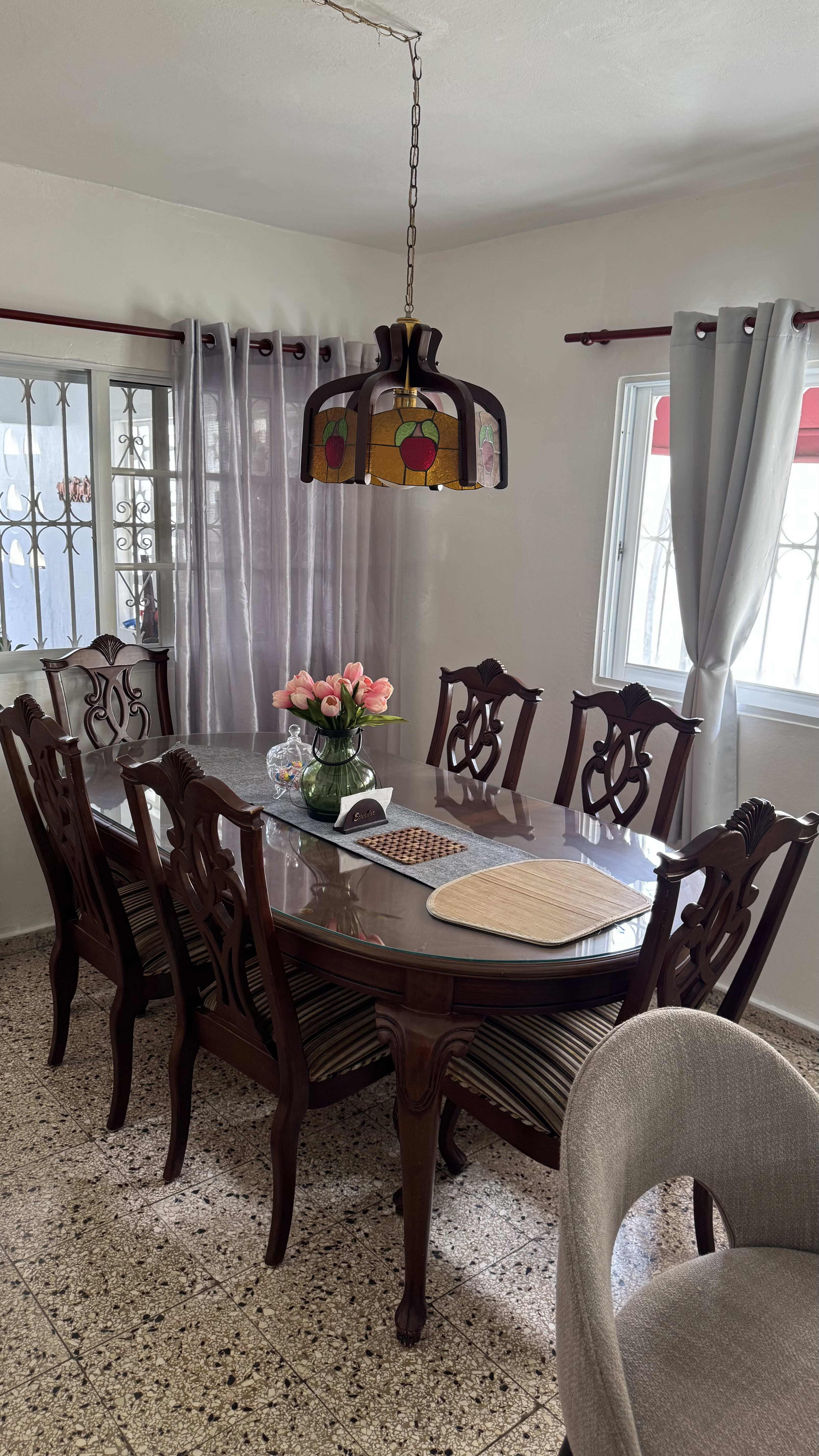 electrodomesticos - Comedor importado en madera nogal  1