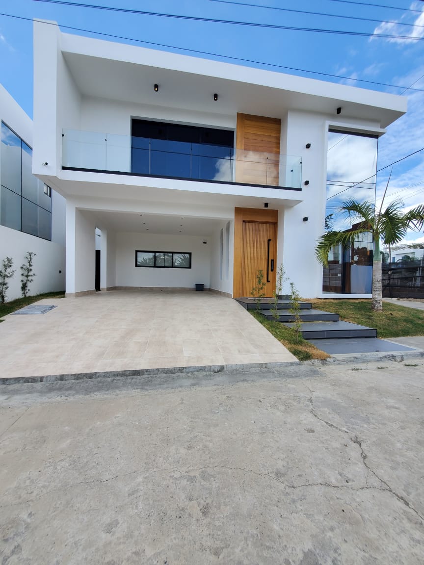 casas - CASA EN VENTA EN GURABO, SANTIAGO. 1