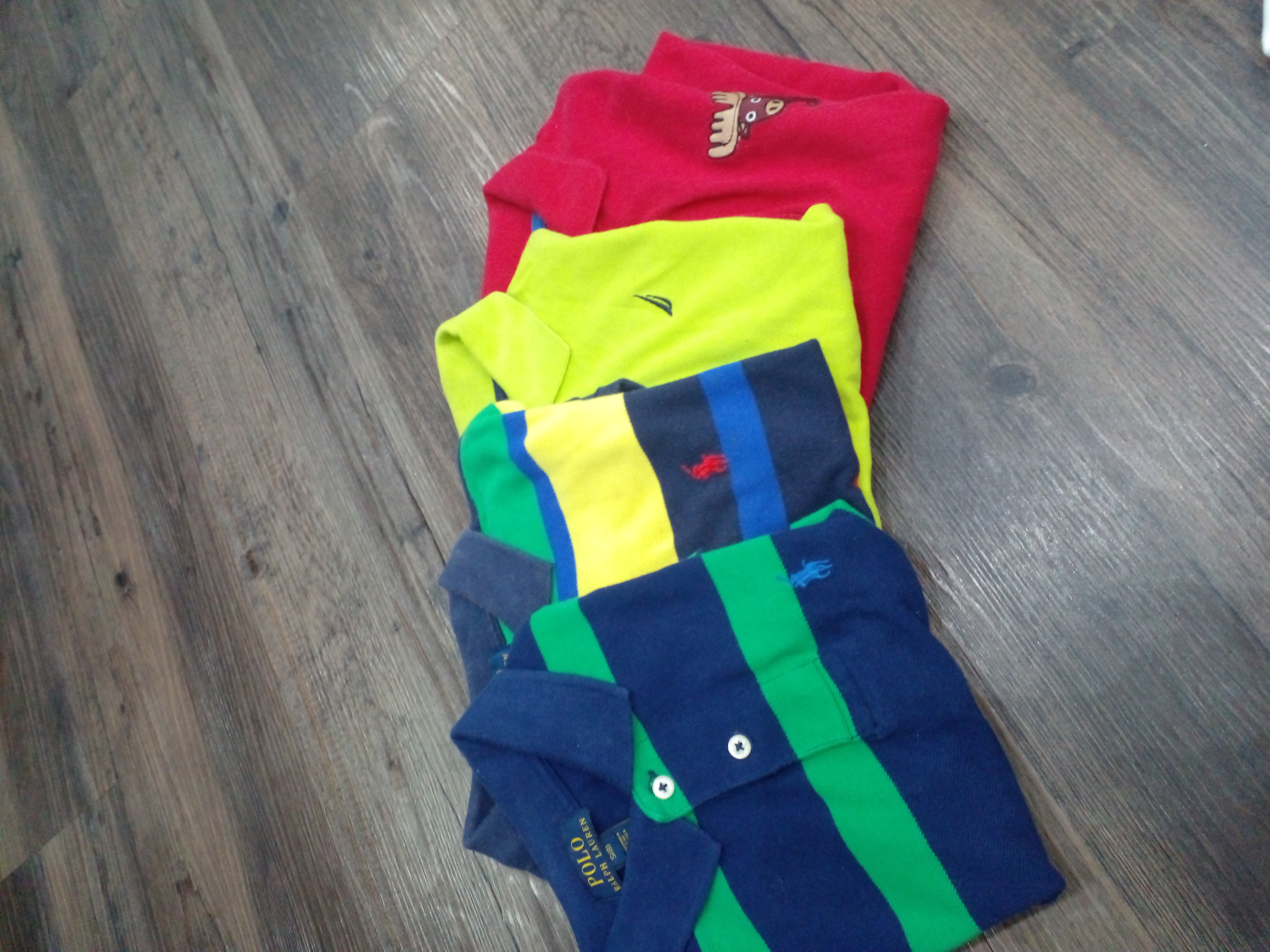 ropa y zapatos - Polos usados para Niños 1