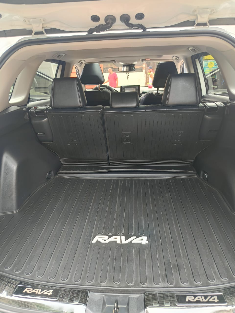 jeepetas y camionetas - Toyota rav4 2019 xle premium  4
