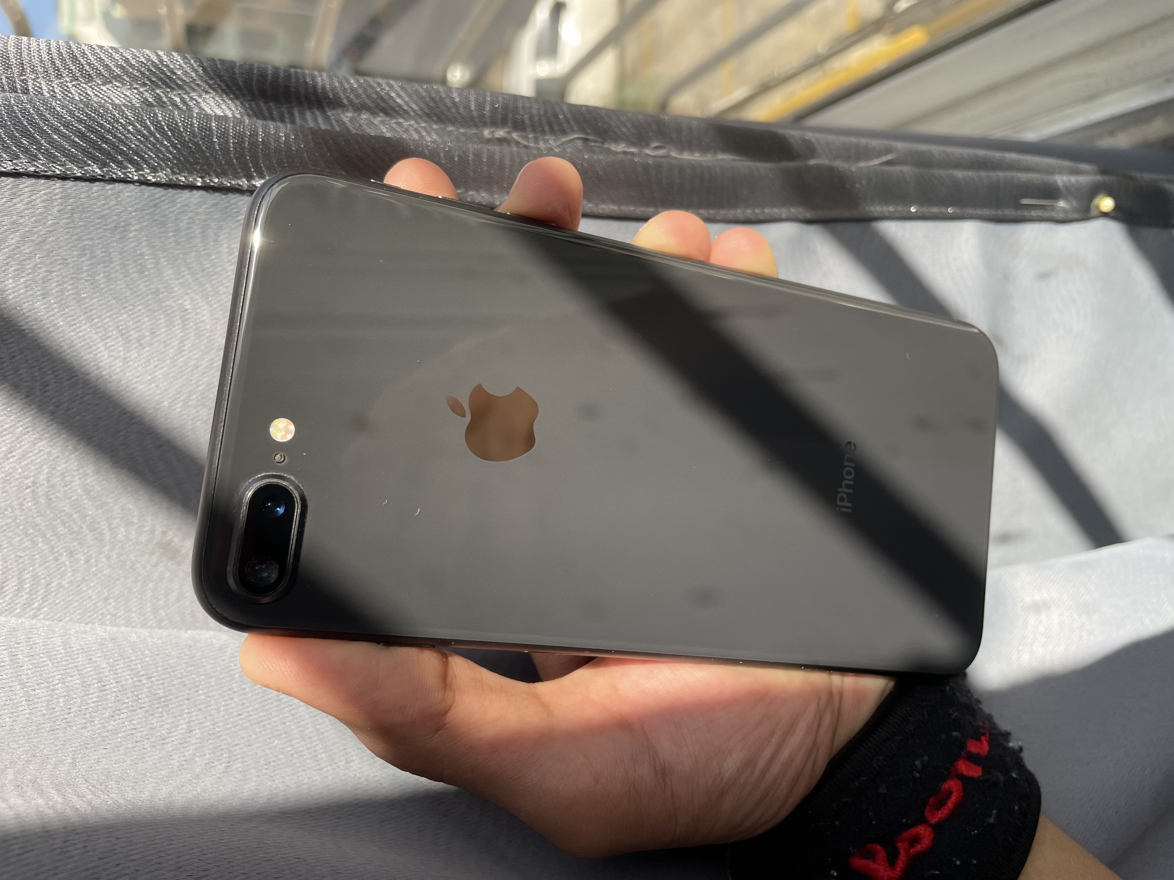 celulares y tabletas - Iphone 8 Plus negro de 64GB 8