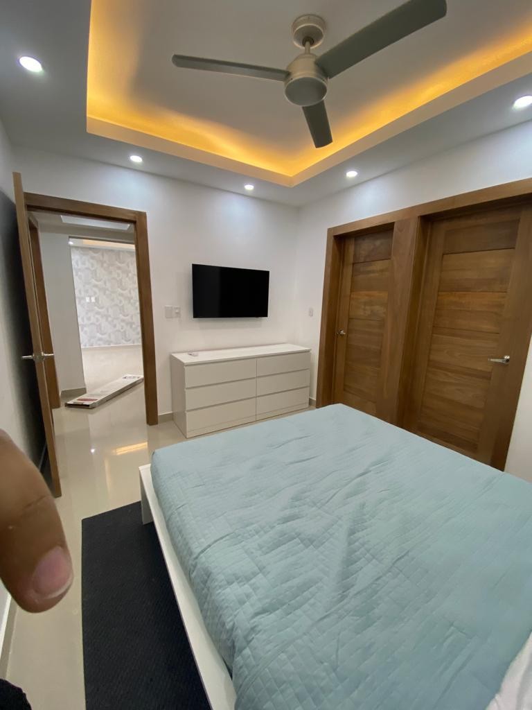 apartamentos - Zona Universitaria, D.N.Apto 100 mts 4to nivel (ascensor)2 HabUS  7